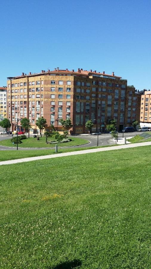 Apartamentos Chevere Rojo-Huca اوفيدو المظهر الخارجي الصورة