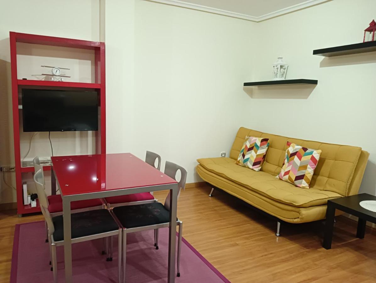 Apartamentos Chevere Rojo-Huca اوفيدو المظهر الخارجي الصورة